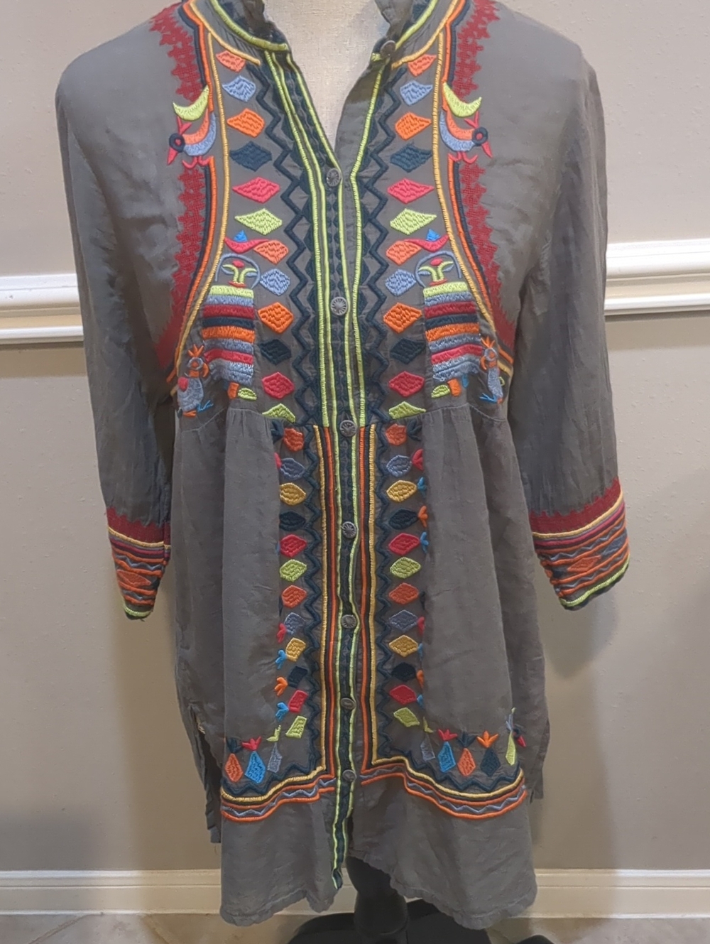 Biya By Johnny Was Embroidered Gray Boho Tunic Dress with Multicolor Accents